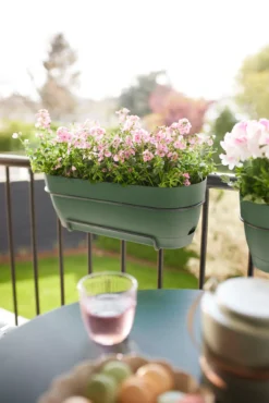 Elho Balkonkasten Vibia Campana Allin1, 50 Cm, Pistazien Grün